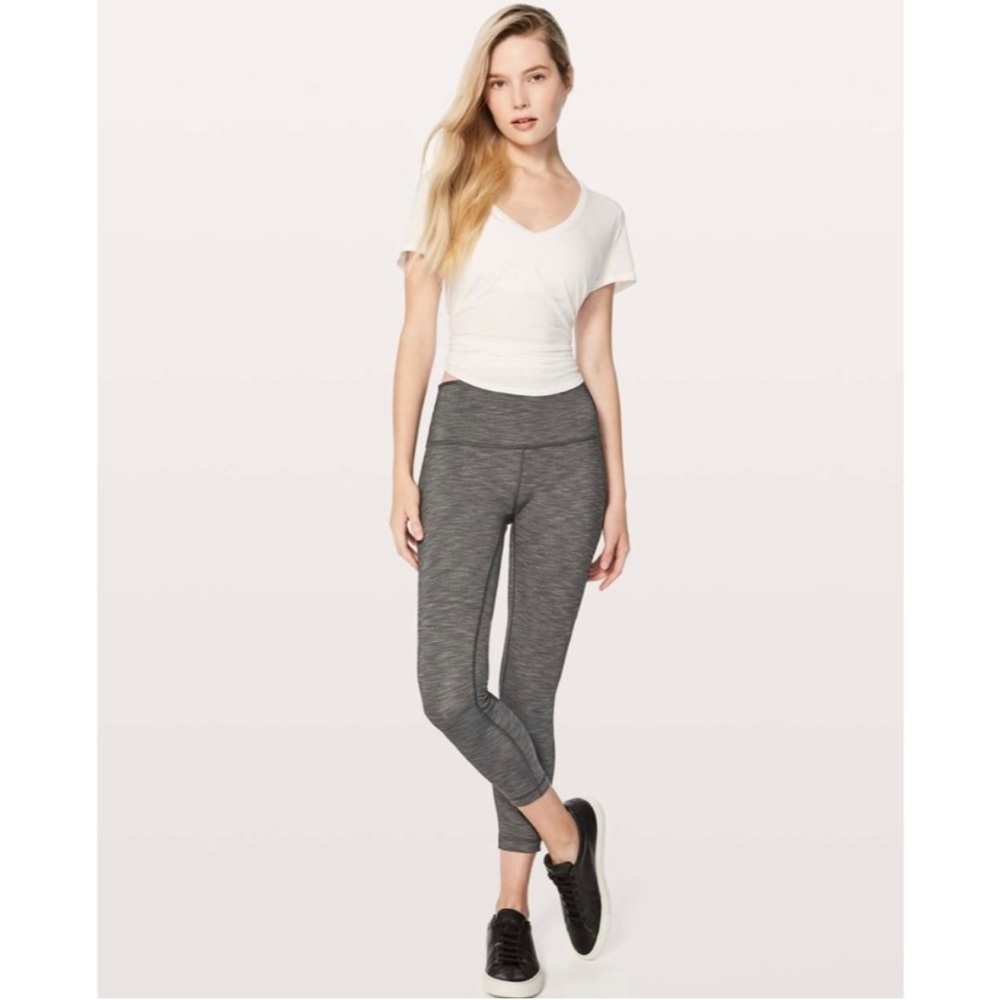 Lululemon Wunder Under Hi-Rise 7/8 Tight
Heathered Black Gray Leggings Luxtreme - Picture 15 of 15